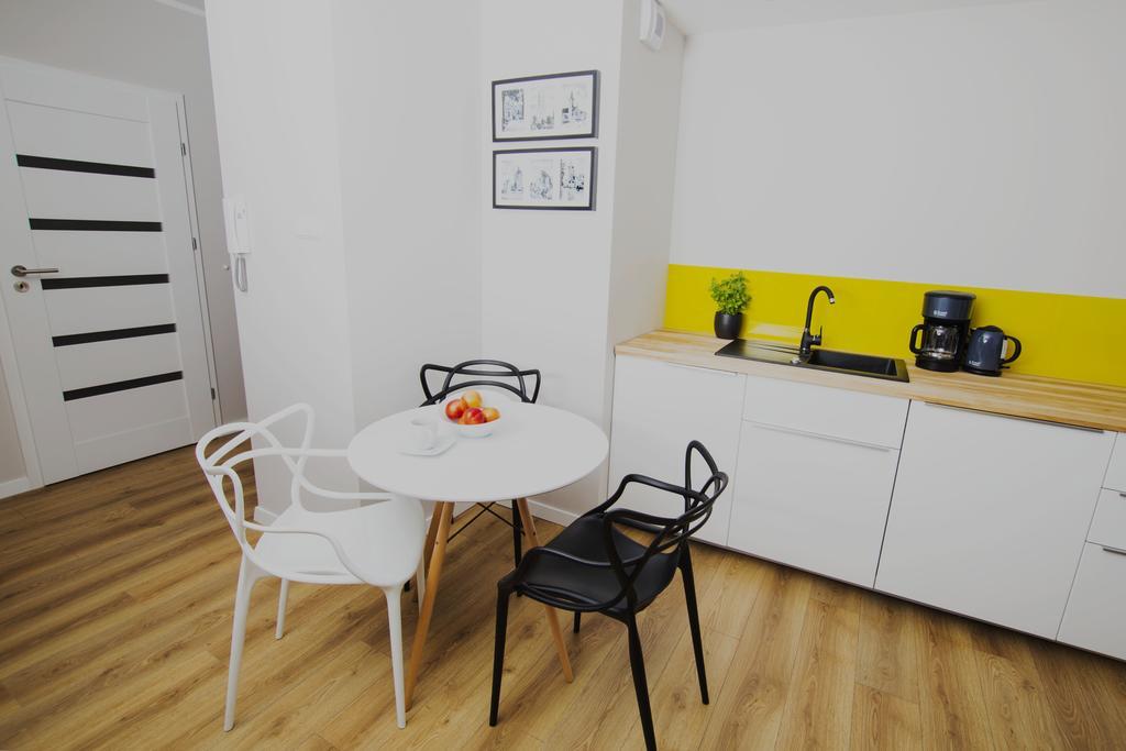 Holidays Home Apartamenty Chmielna กดัญสก์ ภายนอก รูปภาพ